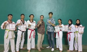 Inspiratif!!! Atlet Taekwondo UNM Sabet 9 Medali di Kejuaraan Nasional Papua Open 2022