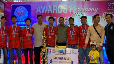 SMA Negeri 9 Pontianak Juarai BSI Flash 2023 Futsal Competition