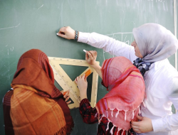 Bunda Cek Disini, Keunggulan Sekolah Berbasis Islam