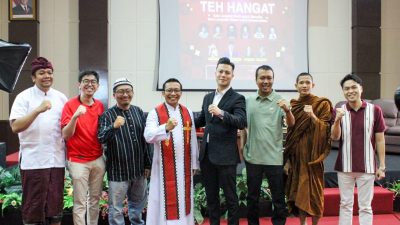 Podcast Teh Hangat