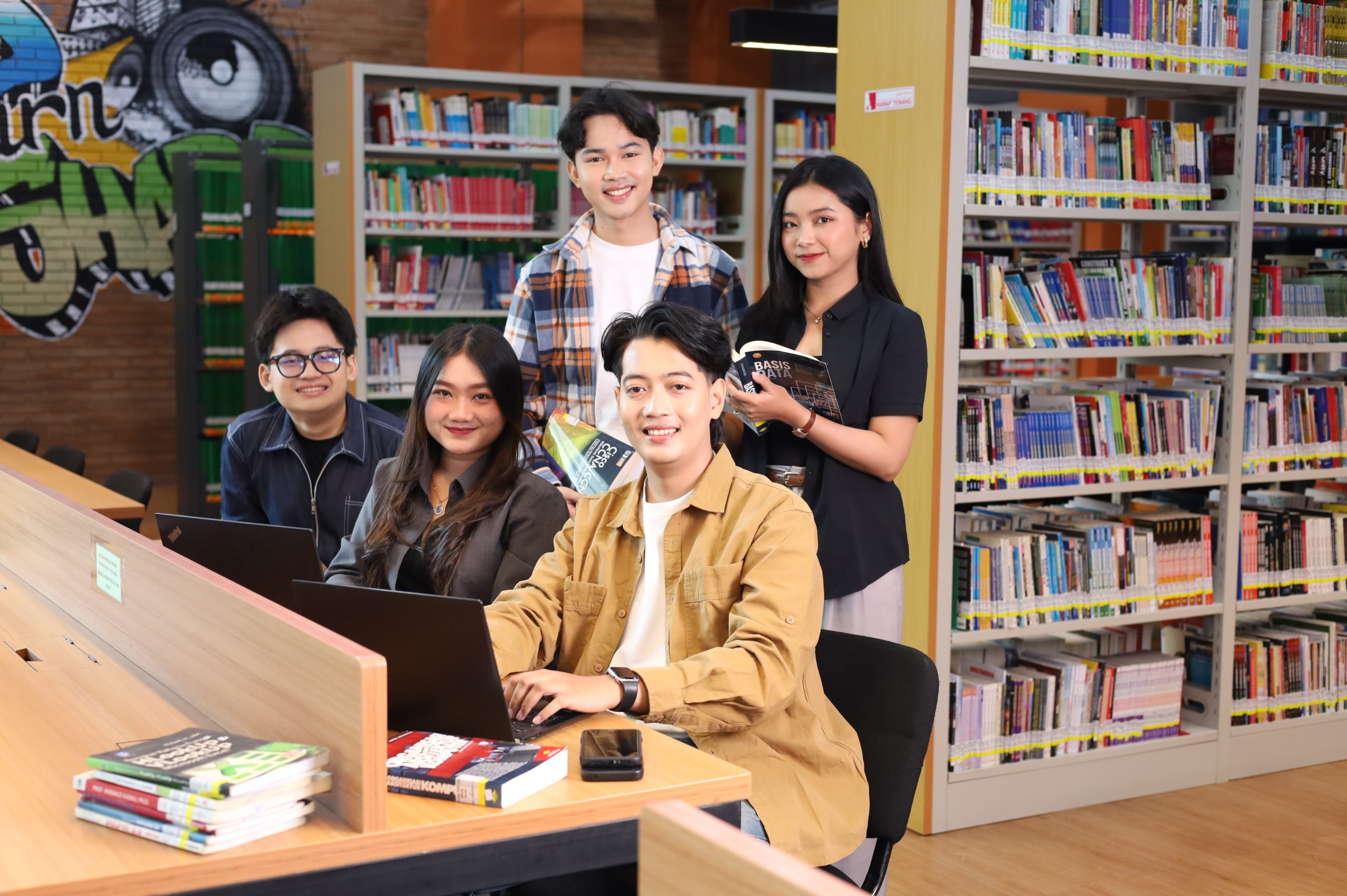 Keuntungan Daftar Kuliah di Agustus
