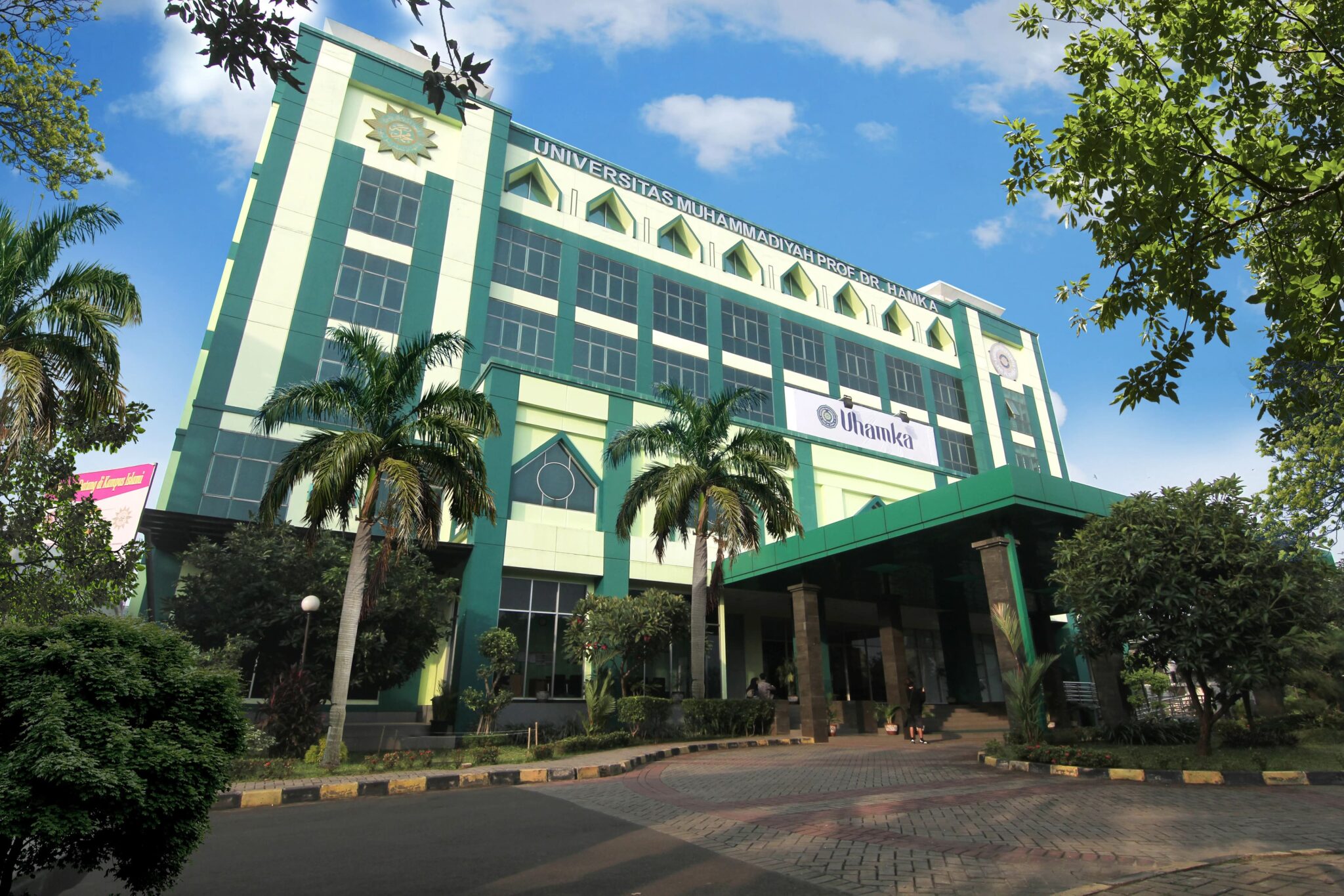 Kampus Swasta di Jakarta Selatan